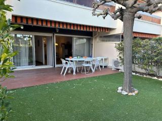 Appartement T2 6 couchages avec jardin privé et terrasse au Grau-du-Roi, à deux pas de la mer - FR-1-250-223 - Le Grau-du-Roi - 0