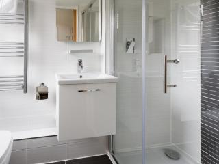 PER7-FM · Nice 1 Bed Ground Floor Flat, near Cessnock Subway - Glasgow - 5