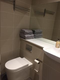 Fully Equipped Studio in Greenwich - 1 min to Station - London - 4