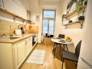 Elegant apartment in Kosice - Košice - 8