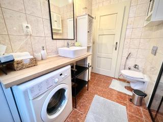 Elegant apartment in Kosice - Košice - 3
