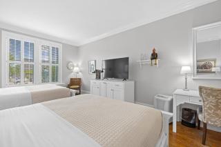 The Tranquil House Inn - 9