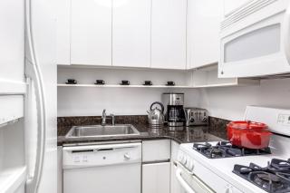 Sutton Place 2BR w Gym Pool nr Central Park NYC-465 - New York - 6