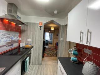 "The Eastbourne" Dog Friendly Seafront Apartment - 8