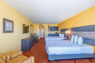 Ocean View Queen Suite Landmark Resort 1125 - Myrtle Beach - 2