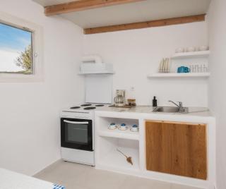 Sarantis Suites & Apartments - 3