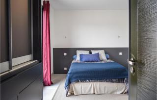 Stunning Apartment In Lantic With Wifi - 1