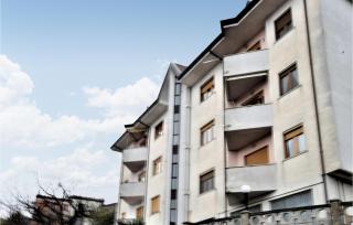 4 Bedroom Cozy Apartment In Rogliano - Rogliano - 4