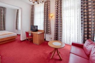 Hotel Restaurant Mathildenhof - Pulheim - 5