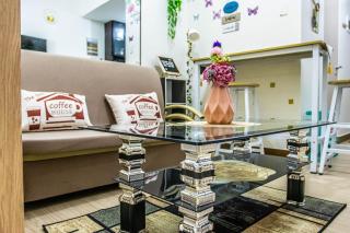 Happy Hans Place in Trees Residences - Manila - 8