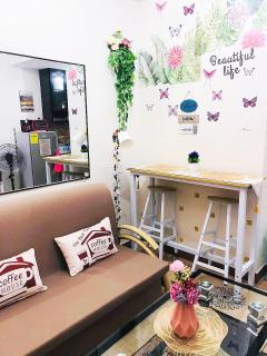 Happy Hans Place in Trees Residences - Manila - 9