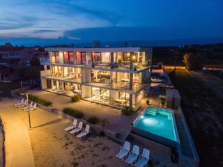 JamC Dream direkt am Meer mit beheiztem Pool - Privlaka - 7