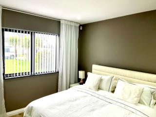Fairways Villa Newcastle - Newcastle - 1