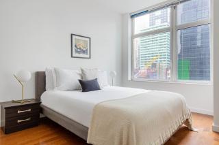 Midtown 1BR w Doorman Gym nr Theater District NYC-595 - New York - 3