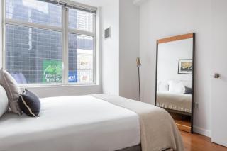 Midtown 1BR w Doorman Gym nr Theater District NYC-595 - New York - 2