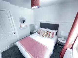 Tettenhall Village Townhouse - 2