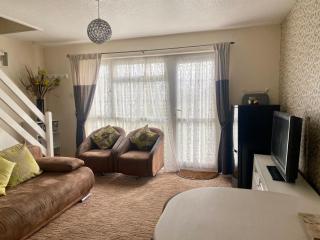 Cosy and Comfortable Holiday Chalet 10 minutes walk to the beach, Norfolk - Great Yarmouth - 4