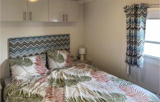 2 Bedroom Stunning Home In Scherpenisse - Scherpenisse - 2