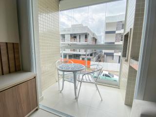 Apartamento encantador com piscina na Praia de Palmas Governador Celso Ramos - 3