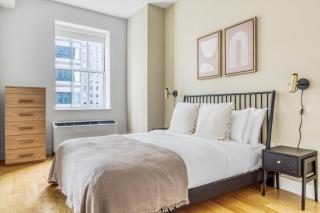 Wall St 1BR w Speakeasy Gym Rooftop NYC-11 - New York - 2