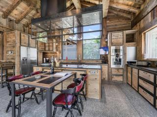 Chalet de Luxe à Méribel : Piscine, Hammam et Proximité Télésiège - FR-1-566-5 - Les Allues - 2