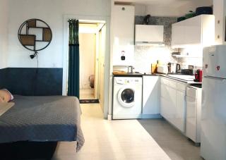 T2bis Les YUCCAS 200 m plage du Boucanet Rive Droite Grau du Roi idéal 2-4 pers 3 étoiles Résidence Camargue Village - 1