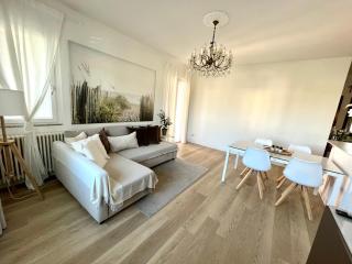 Family Apartment 2 Sirmione - Sirmione - 9