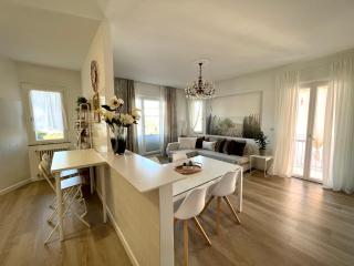 Family Apartment 2 Sirmione - Sirmione - 4