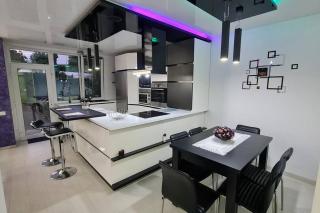 MeLux Airport House - - 3