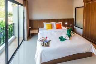 Happy Eight Resort SHA - Nai Harn Beach - 1