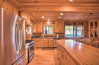Brookings Vacation Rental Lodge on 88 Acres! - Brookings - 2