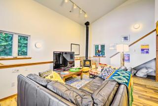 Dreamy Waterfront Studio with Hood Canal Views - Shelton - 9