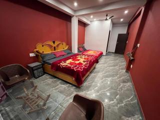 Shanti Cafe & Hostels - Kasol - 9