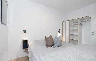 Pet Friendly Apartment - 1