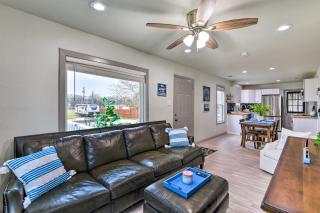 Lake Granbury Getaway ~ 1 Block to Waterfront - 8
