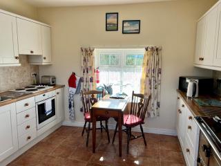 Tornaroan Cottage - 1