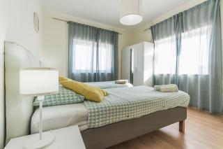 Beach Avenue Apartment - Ferrel - 0