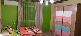 شقه مفروشه فندقيه رائعه 220م مكيفه معقمه انترنت مجاني السكن للعائلات والأسر فقط وليس أفراد - 7