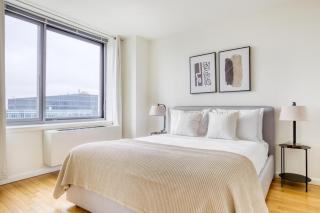 LIC 1BR w WD Elevator Doorman nr E River NYC-852 - 2