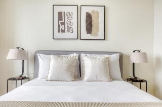 LIC 1BR w WD Elevator Doorman nr E River NYC-852 - 1