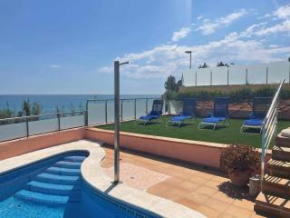 Villa Farell just in front of the sea - San Pol de Mar - 3