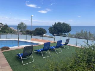Villa Farell just in front of the sea - San Pol de Mar - 1