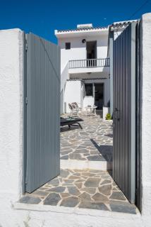 Traditional Dream House - Soroni - 6