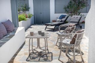 Traditional Dream House - Soroni - 8