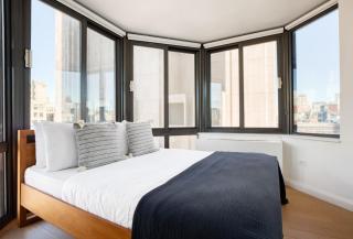 Tribeca 2BR w Indoor pool Great views NYC-39 - 2