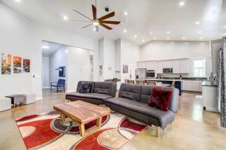 Pinetop-Lakeside Home with Private Hot Tub and Bar - Lake of the Woods - 8