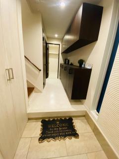 Love House - Osaka - 1