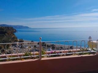 Amazing 3 bedroom townhouse close to Burriana, Nerja - Nerja - 0