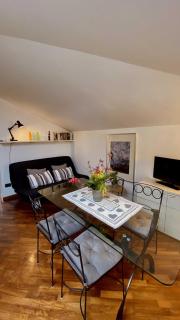 Antico Borgo - 1