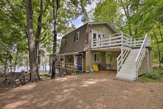 Lakefront New Auburn Apartment with Shared Dock - 2